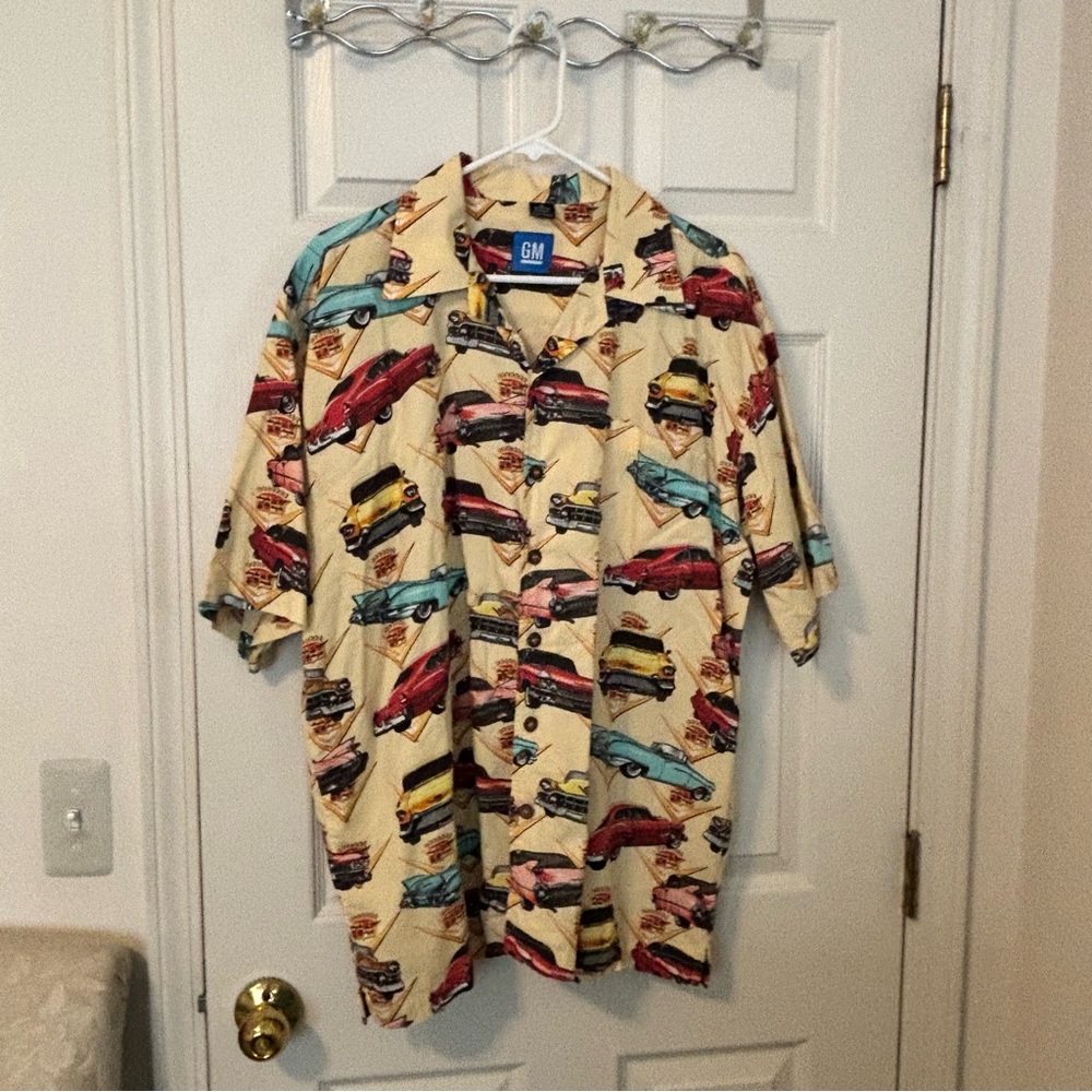Vintage Car Print Men's Button-Down Shirt - Cream